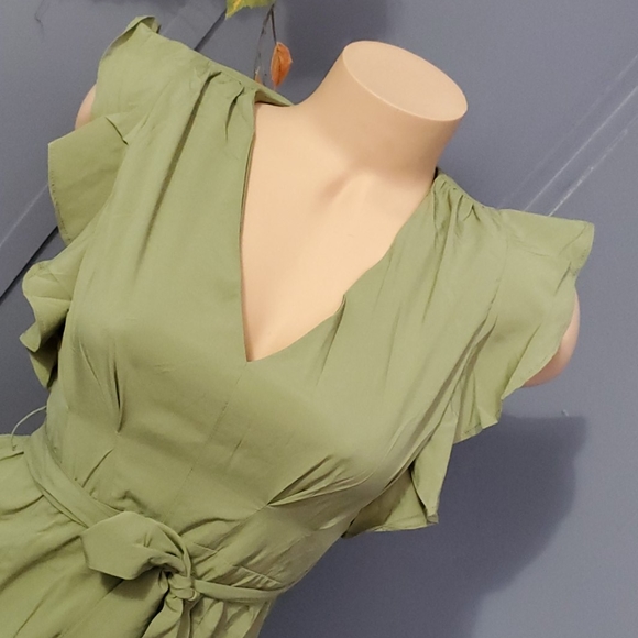 CLEARANCE FINAL PRICE Stunning Khaki Super Cute Tie Front Dress - Picture 2 of 8